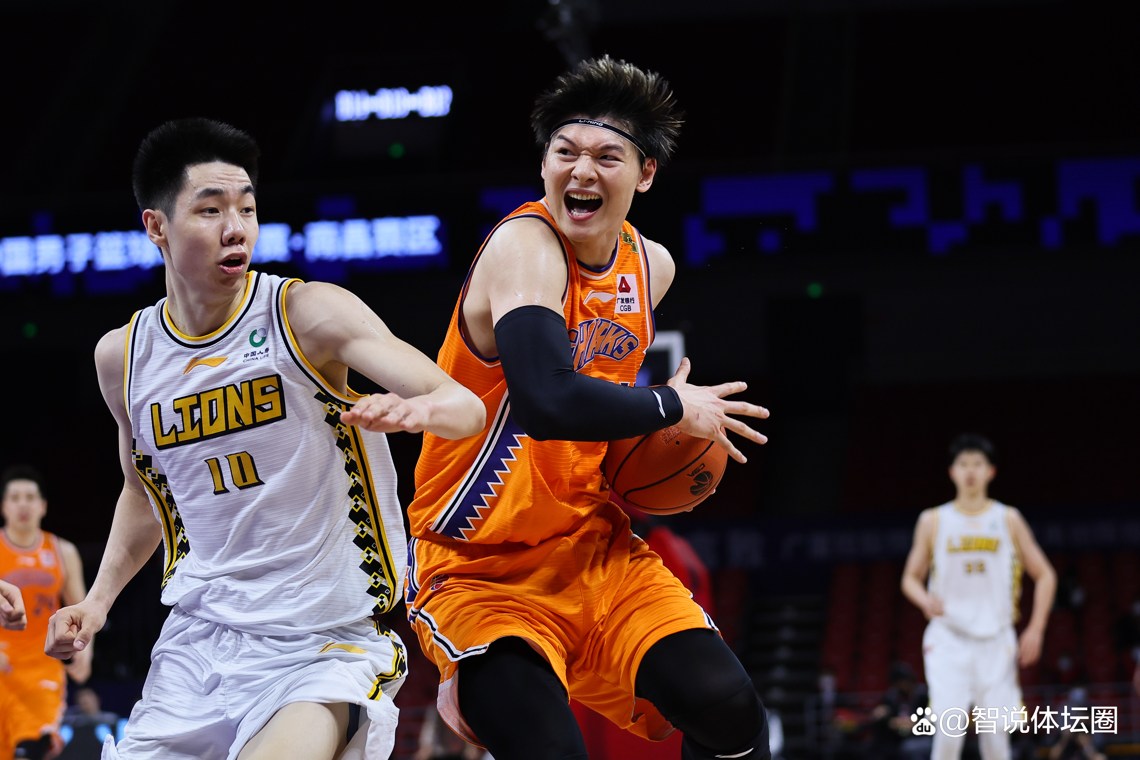 转折点!斯图加特手感冰凉,CBA常规赛关键时刻攻防权衡,目标明确,心理建设被强调 转折点!斯图加特手感冰凉,CBA常规赛关键时刻攻防权衡,目标明确,心理建设被强调