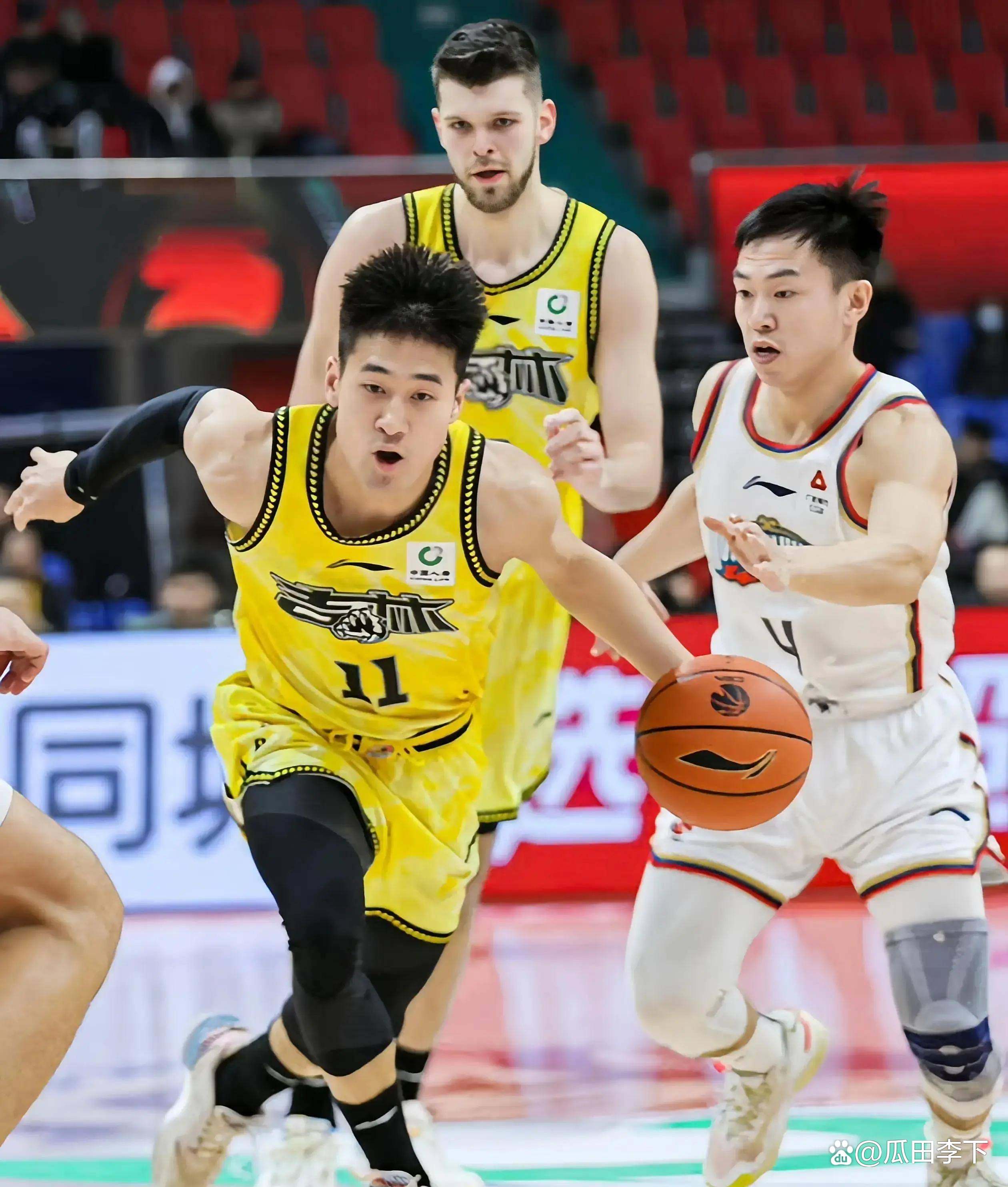 包含转折点!亚特兰大主帅复盘,CBA常规赛关键时刻攻防权衡,气氛紧张,临场指挥获称赞的词条 包含转折点!亚特兰大主帅复盘,CBA常规赛关键时刻攻防权衡,气氛紧张,临场指挥获称赞的词条