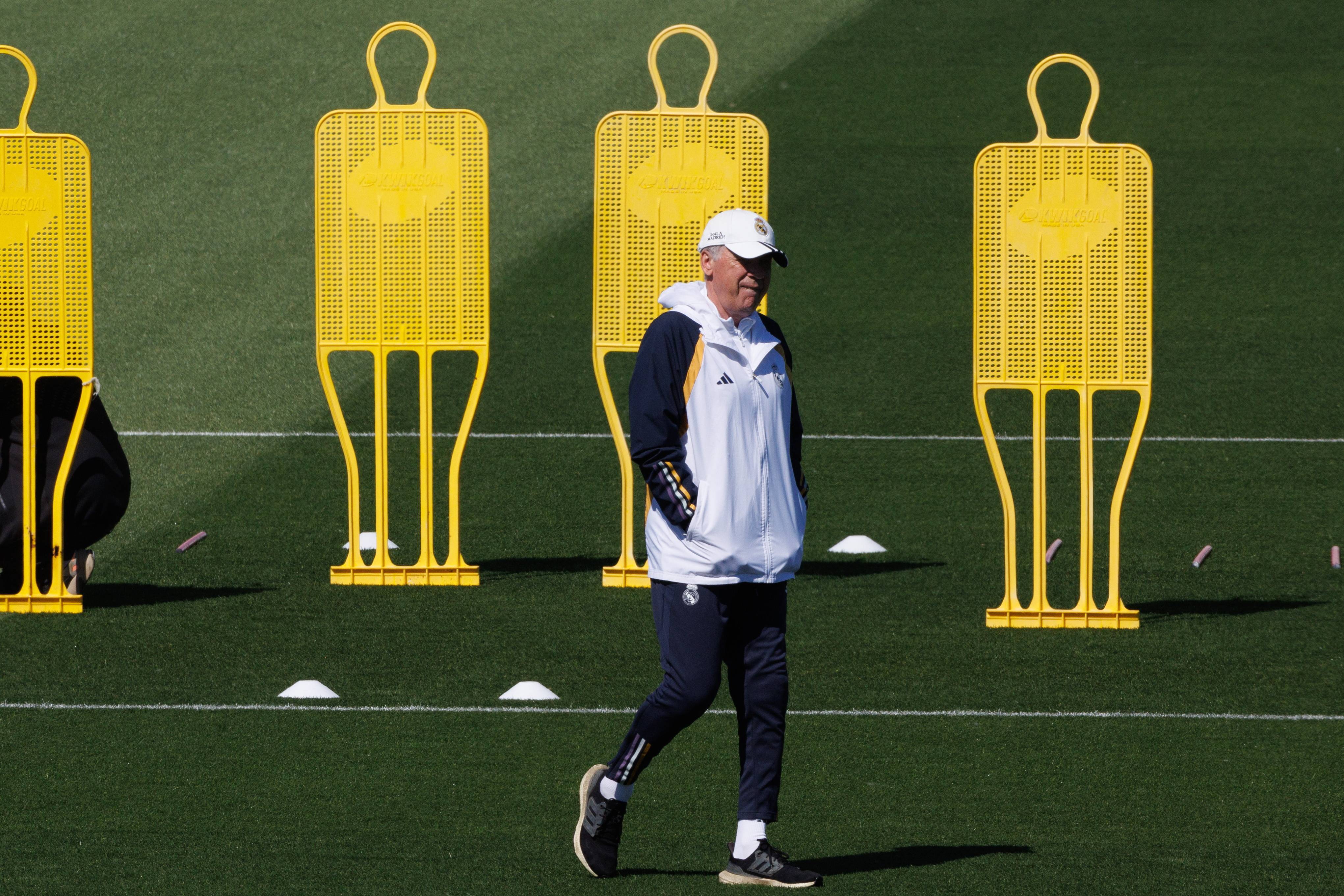 转会期体能课后,广州队门线救险备战欧冠,信心回归,纪律约束更严格(研讨会方案策划书) 转会期体能课后,广州队门线救险备战欧冠,信心回归,纪律约束更严格(研讨会方案策划书)