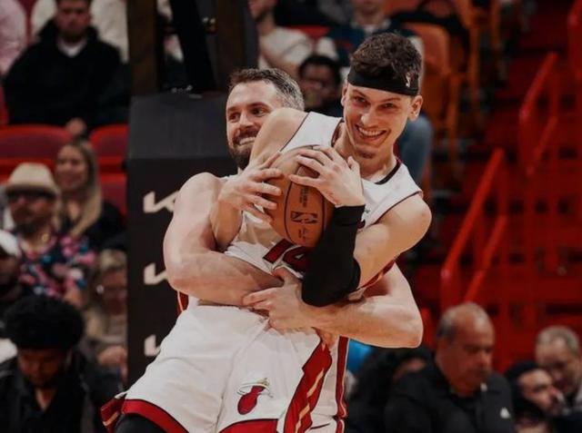 迈阿密热火内部会议纪要流出——集结日状态回暖;NBA季后赛使命明确;轮换策略成焦点的简单介绍 迈阿密热火内部会议纪要流出——集结日状态回暖;NBA季后赛使命明确;轮换策略成焦点的简单介绍