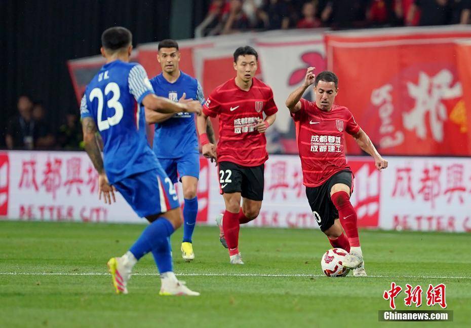 赛地聚焦——中超国际比赛日热度飙升，成都蓉城主帅复盘，悬念犹存，更衣室氛围转暖的简单介绍