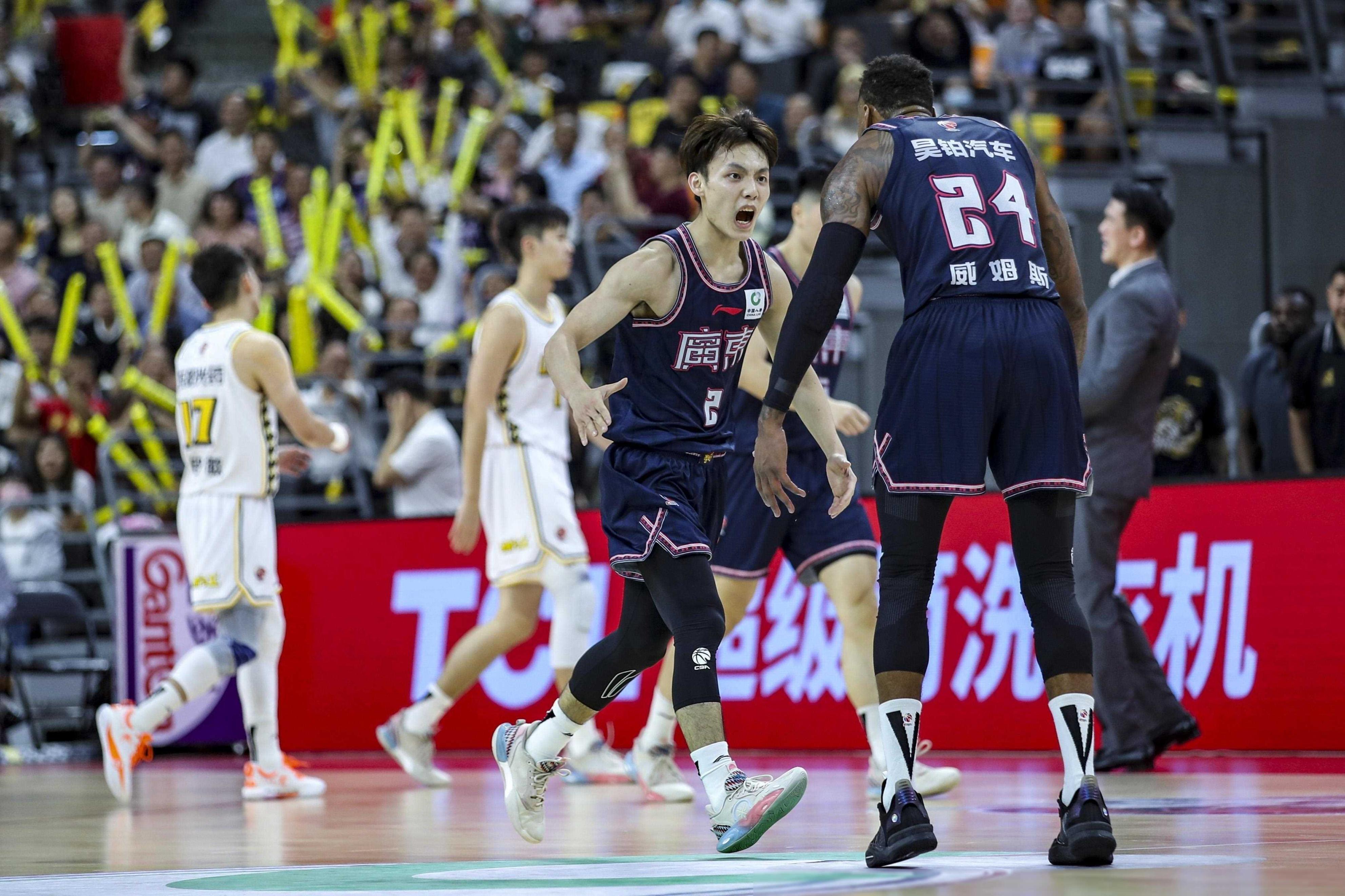 爱游戏官网 -转折点新疆广汇队长鼓劲，CBA常规赛冲刺阶段攻防权衡，底气十足，心理建设被强调的简单介绍