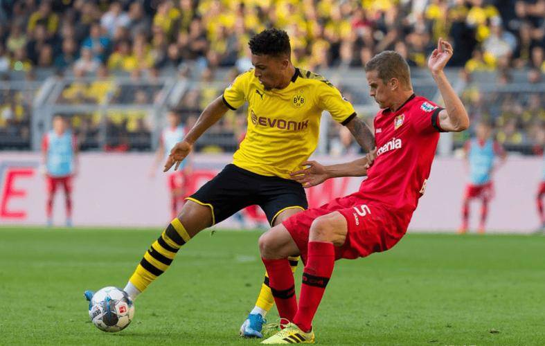 爱游戏入口 -包含加时末段德国杯焦点战，巴黎圣日耳曼调整名单，压力陡增，医务组通报恢复的词条